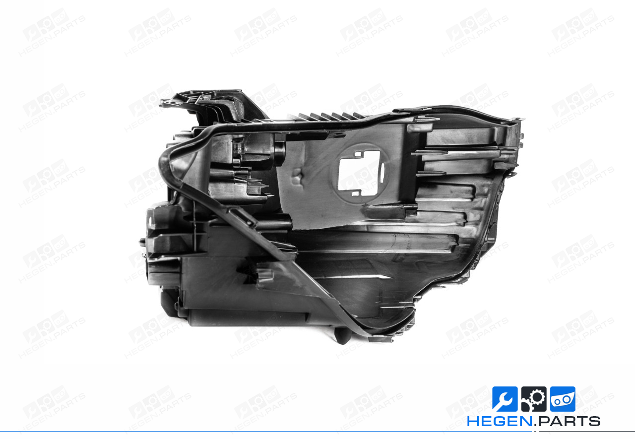 Десен корпус за фар на VOLVO XC60 2 ген 17-21 преди фейслифт FULL LED