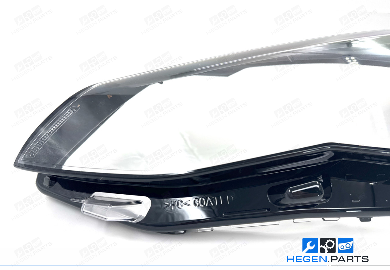 Ляво стъкло (капак) за фар на VW Golf CD1 MK8 20-23