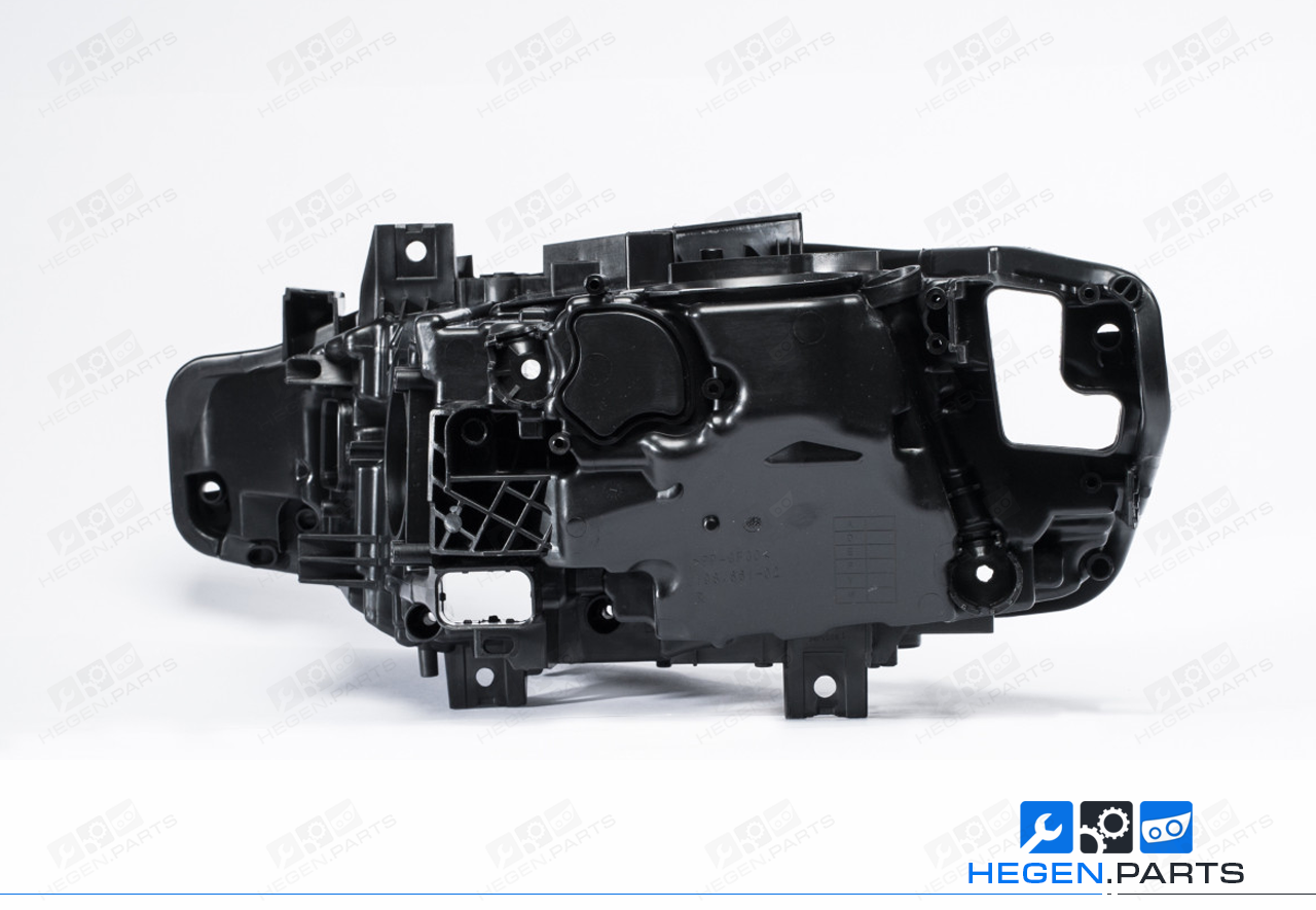 Десен корпус за фар на BMW 3 серия F30 15-18 фейслифт LED