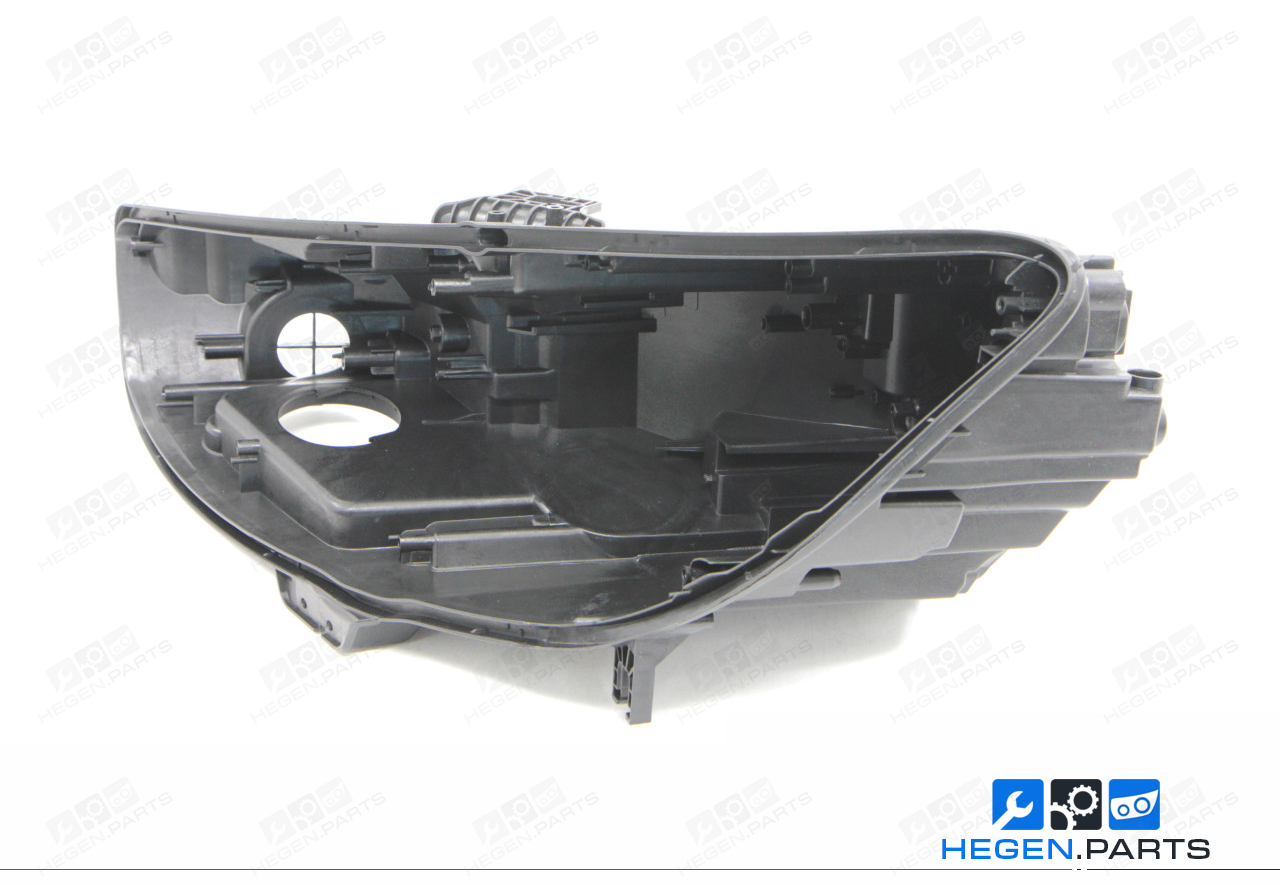 Ляв корпус за фар на AUDI A4 B9.5 19-25 фейслифт Matrix