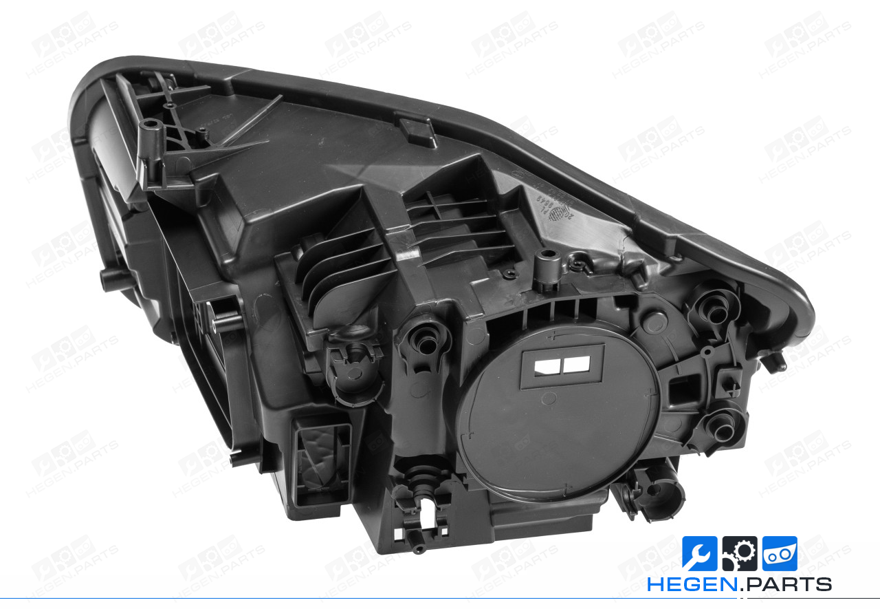 Десен корпус за фар на MERCEDES B класа W247 19-23 преди фейслифт LED