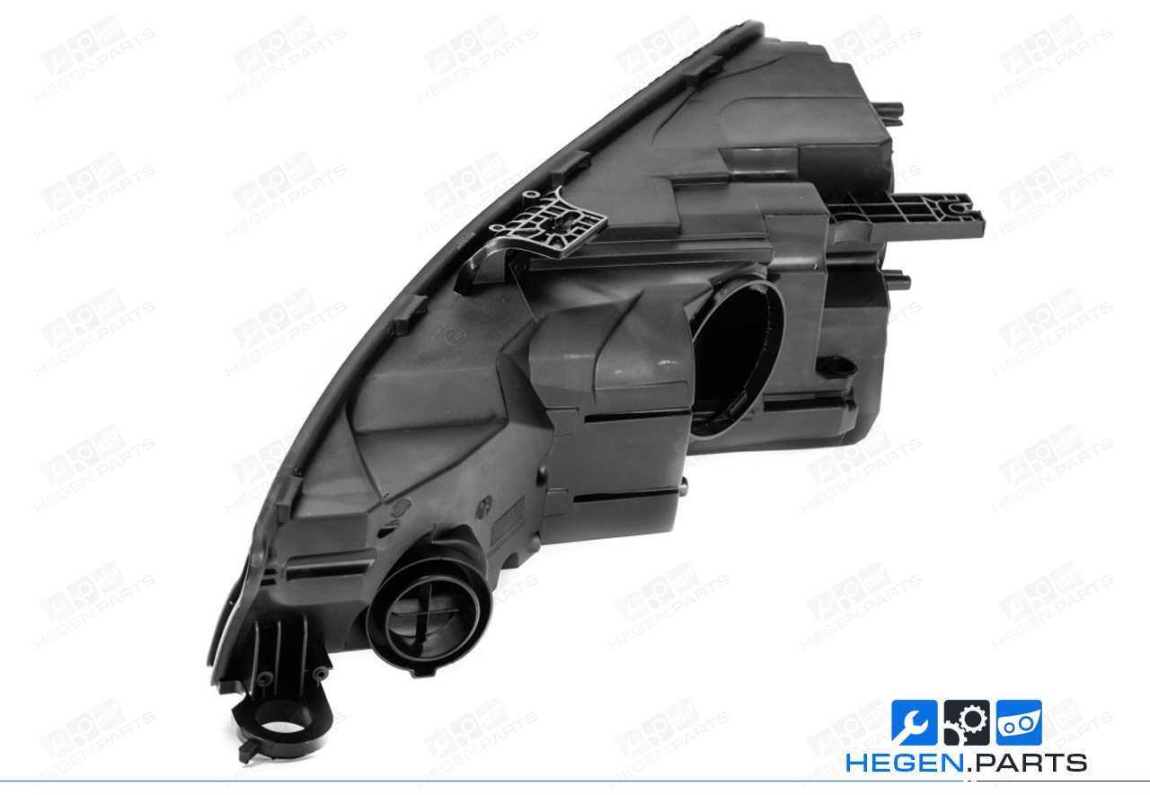 Десен корпус за фар на AUDI A4 B9 16-18 преди фейслифт Xenon