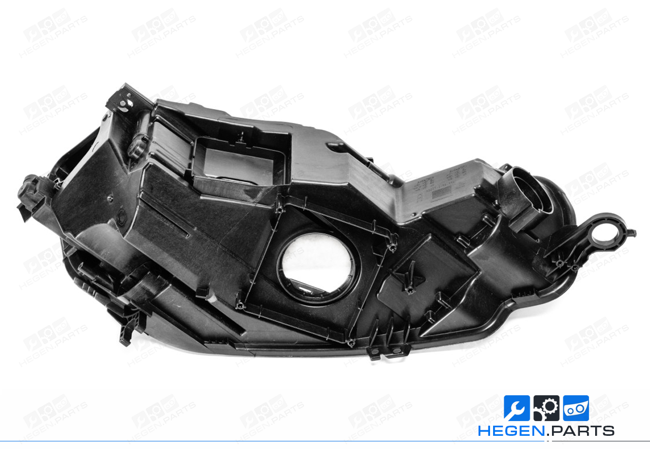 Десен корпус за фар на AUDI A5 F5 17-19 преди фейслифт LED