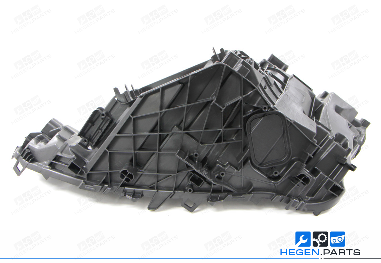 Десен корпус за фар на BMW 4 серия G22 24-26 фейслифт