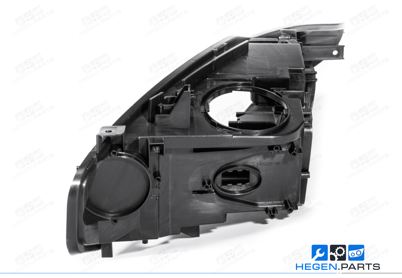 Десен корпус за фар на BMW 4 серия F32 F36 14-17 преди фейслифт Xenon