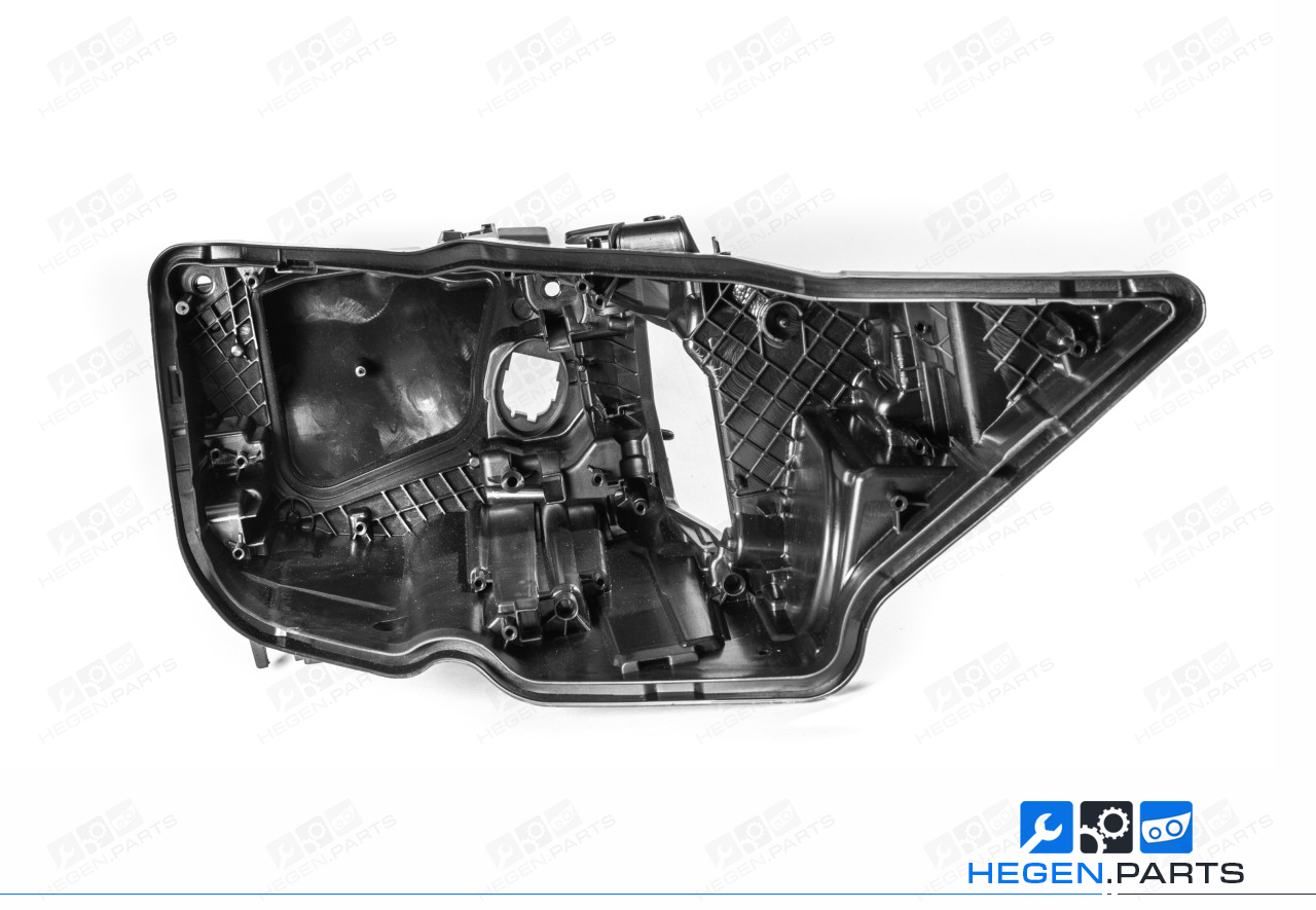 Десен корпус за фар на AUDI A6 C8 18-24 LED (средна версия)