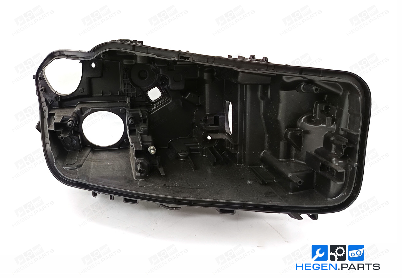 Десен корпус за фар на BMW 5 серия G30 21-24 фейслифт LED с Laser