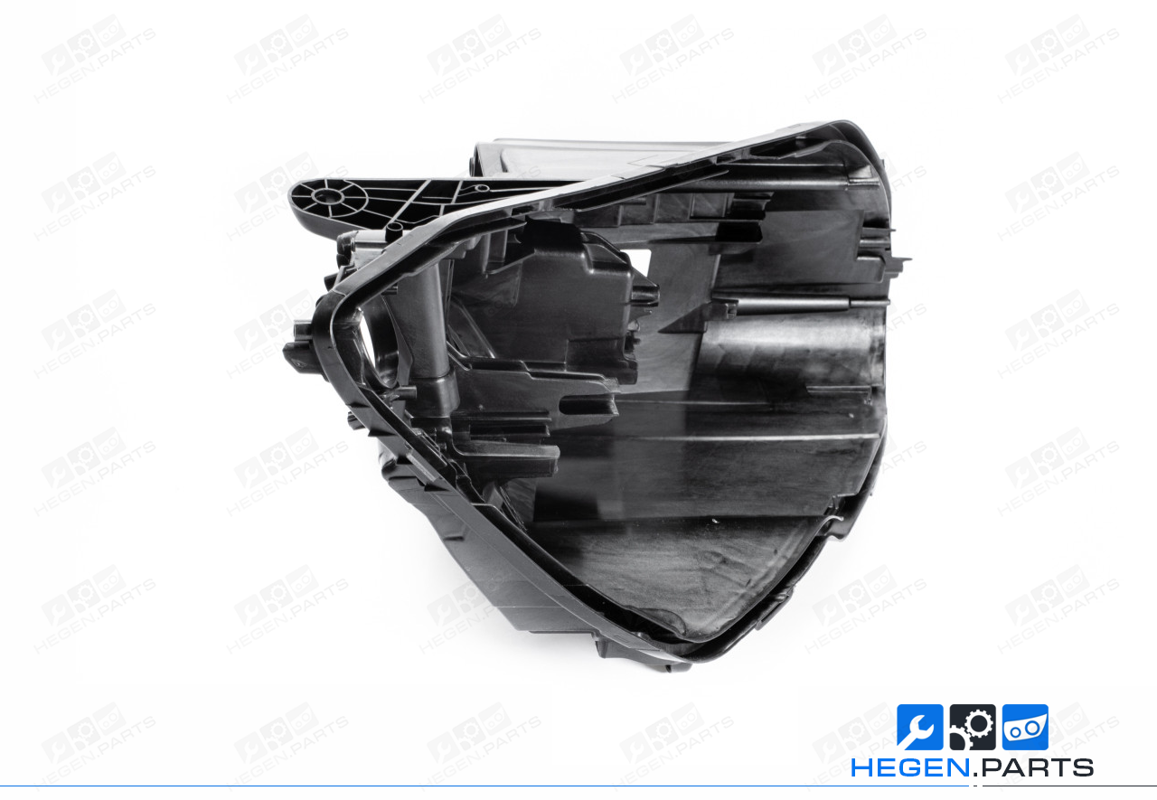 Десен корпус за фар на MERCEDES C класа W205 19-20 фейслифт High Performance LED